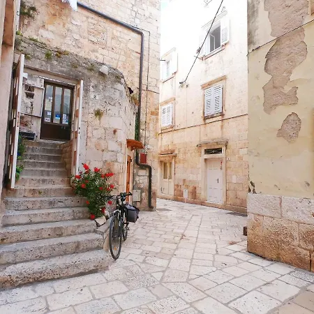 Charming - Middle Of Hvar Piazza Appartement