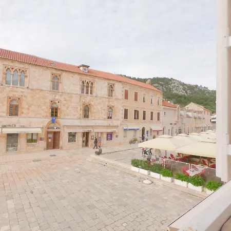 Charming - Middle Of Hvar Piazza Appartement
